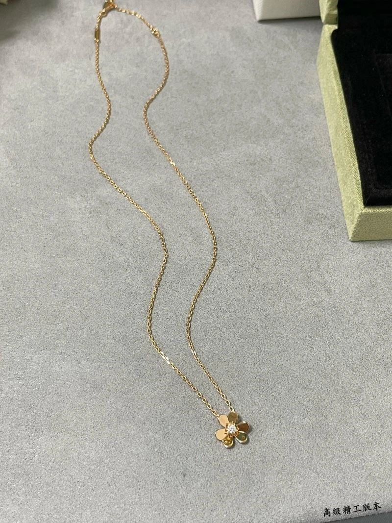 Vca Necklaces Thermal 254300