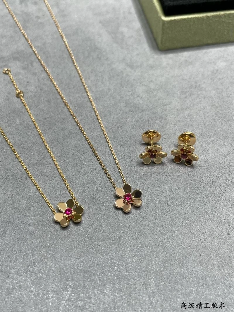 Affordable Vca Necklaces 254296