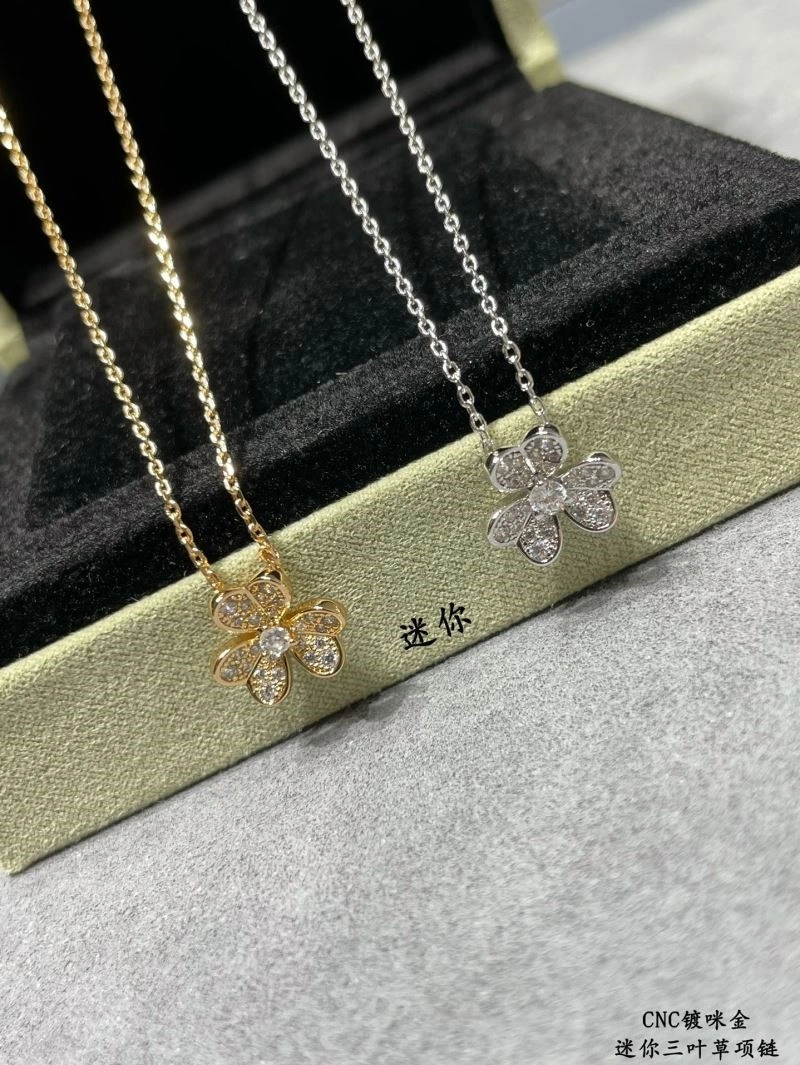 Lightweight Vca Necklaces 254313