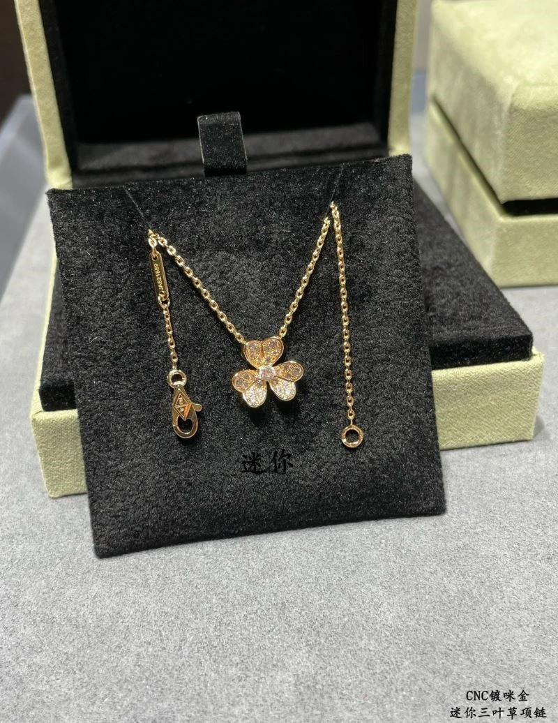 Lightweight Vca Necklaces 254313