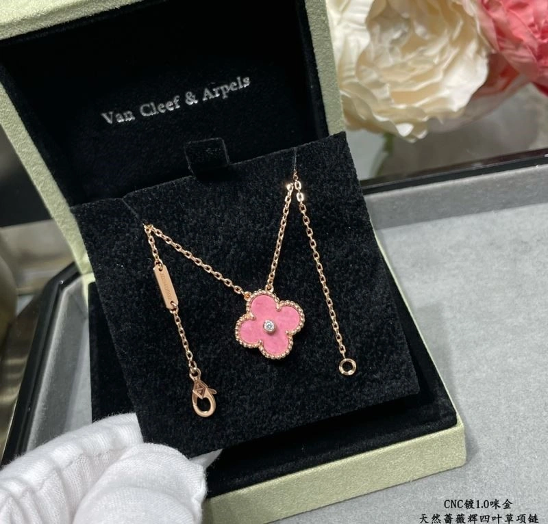 WellDesigned Vca Necklaces 254295