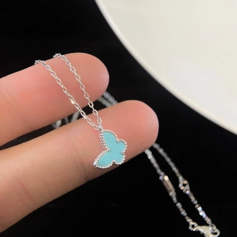 Breathable Vca Necklaces 254290