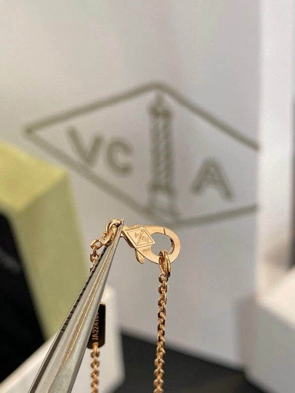 Vca Necklaces Durable 254294