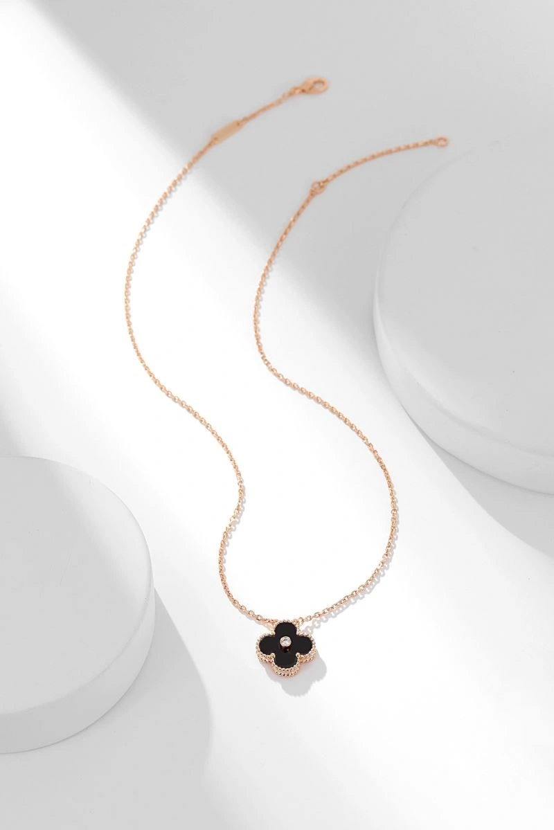 FlexibleFit Vca Necklaces 254283