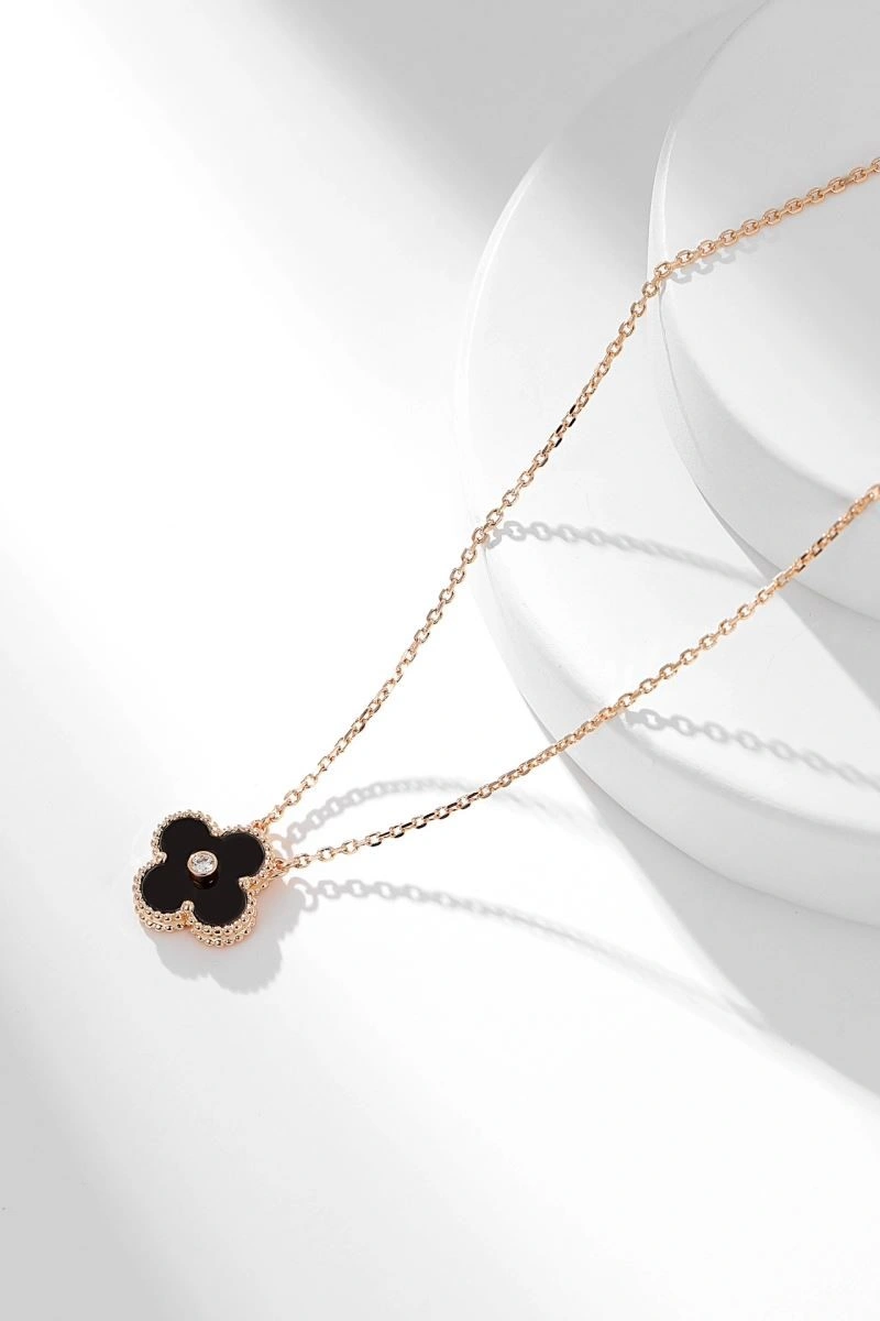 FlexibleFit Vca Necklaces 254283