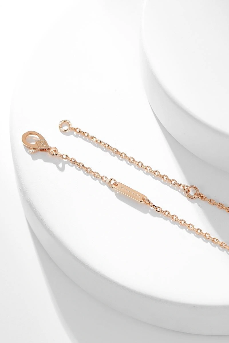 FlexibleFit Vca Necklaces 254283