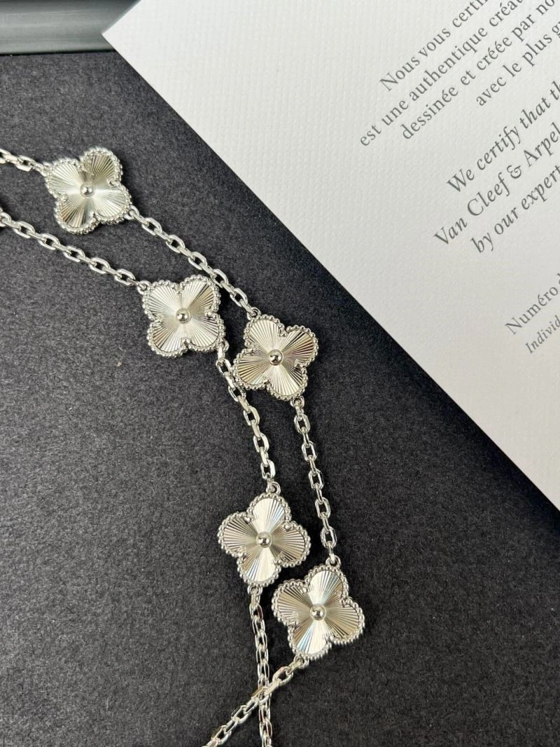 Vca Necklaces Comfortable 254262