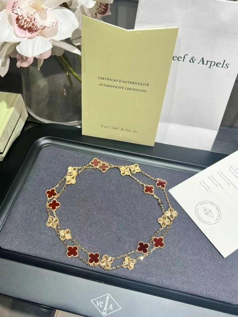 Cozy Vca Necklaces 254244