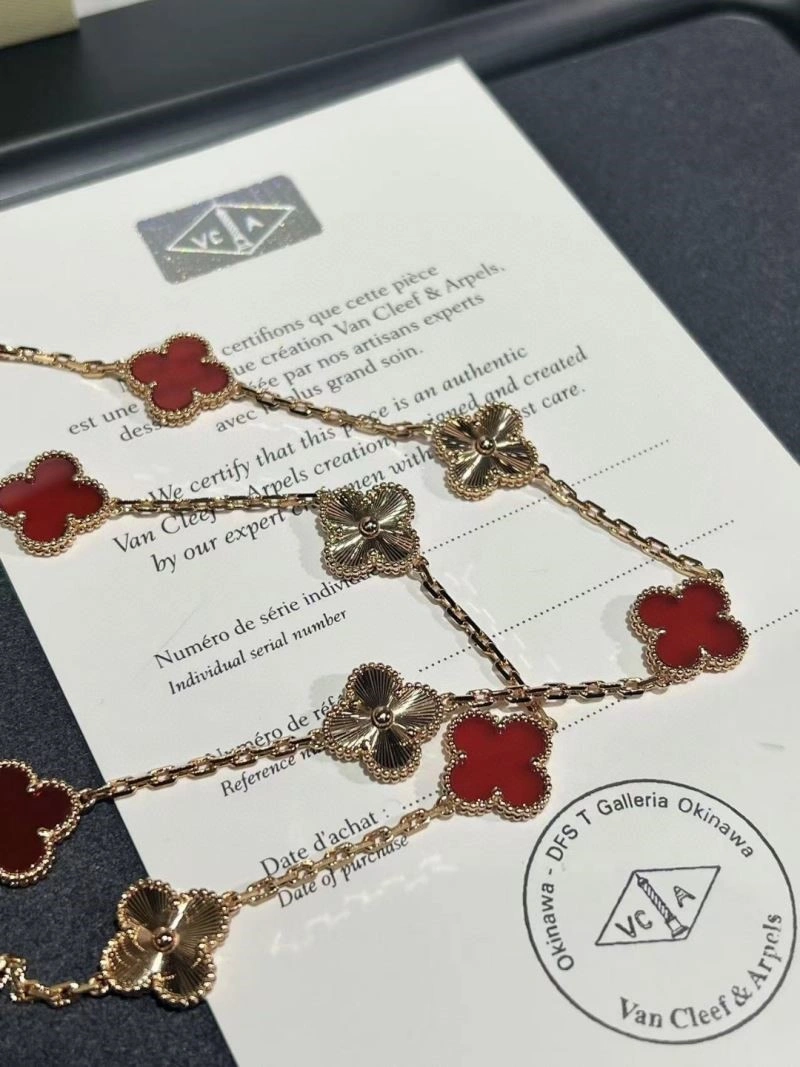 Cozy Vca Necklaces 254244