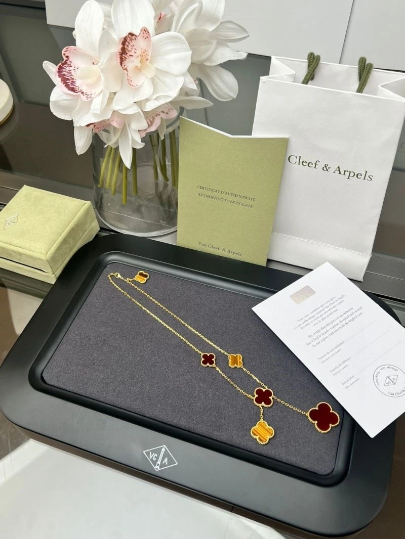 Lightweight Vca Necklaces 254253