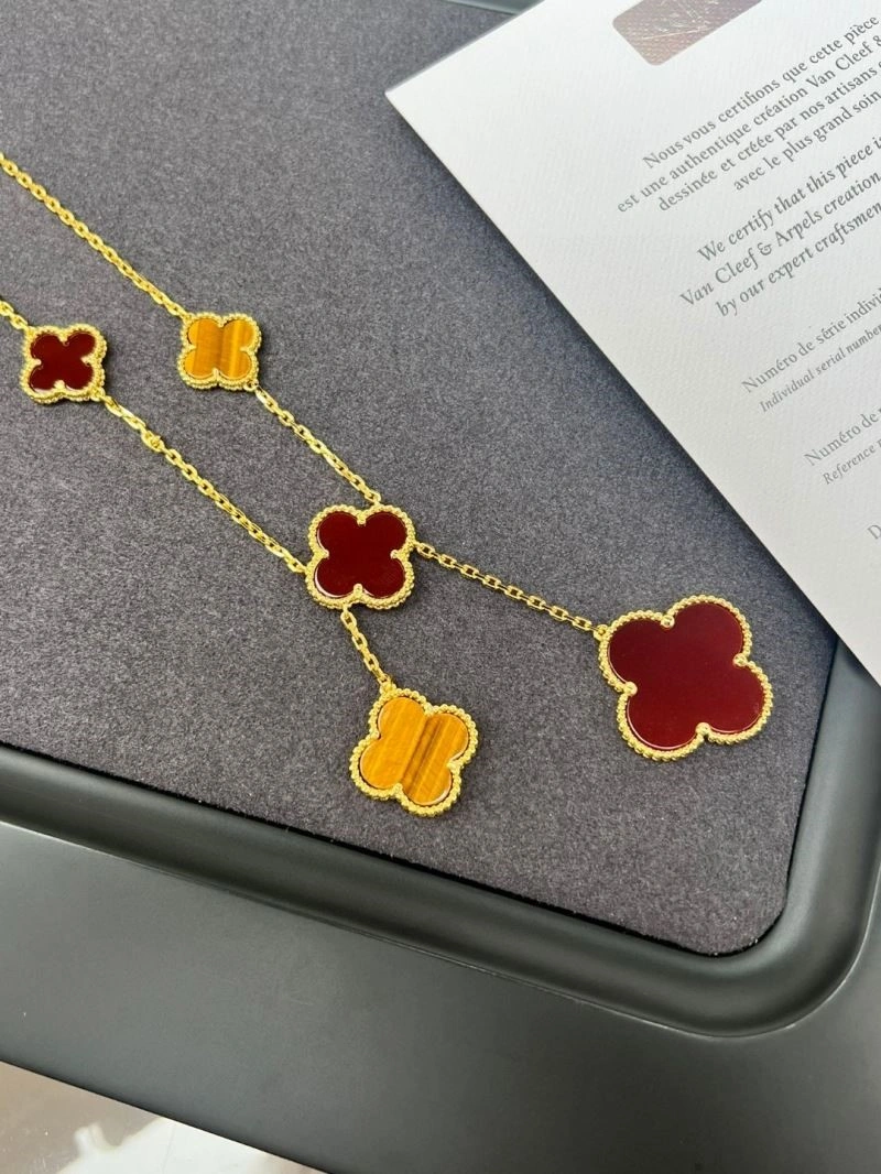 Lightweight Vca Necklaces 254253