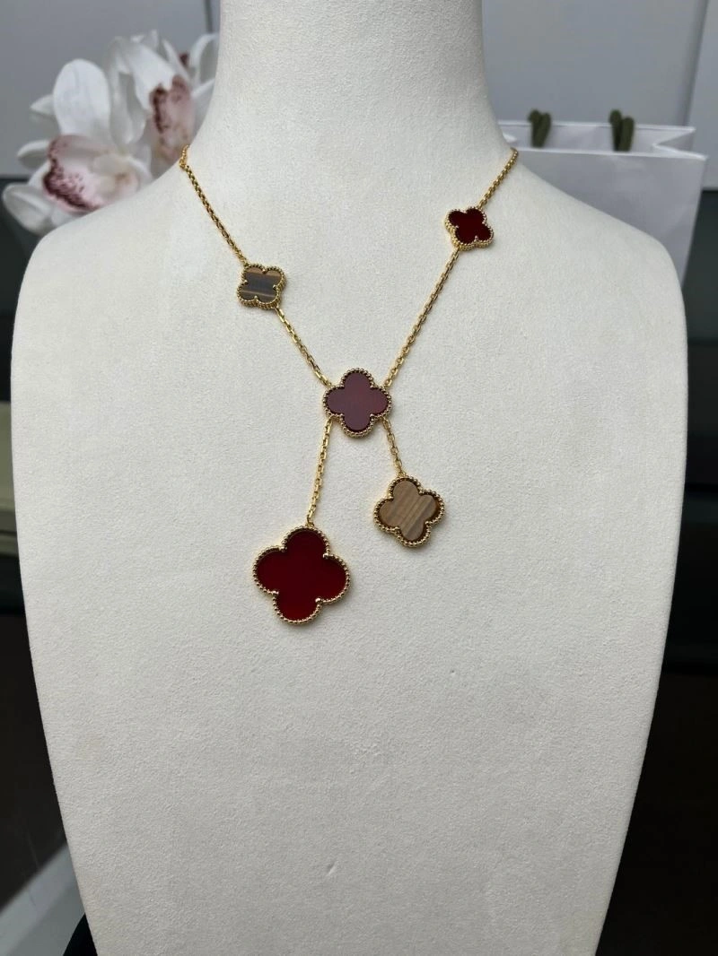 Lightweight Vca Necklaces 254253