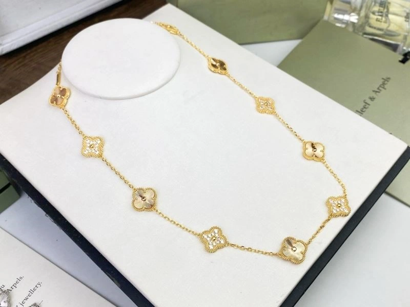 Vca Necklaces Lightweight 254197