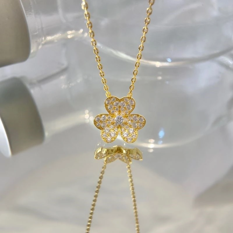 Vca Necklaces Chic 254193