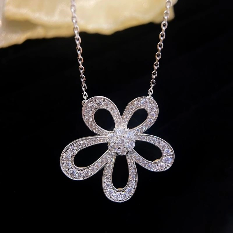 AllSeason Vca Necklaces 254192