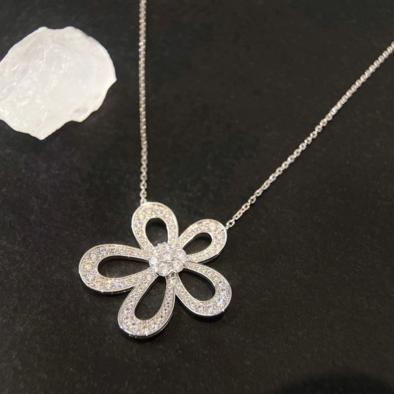 AllSeason Vca Necklaces 254192