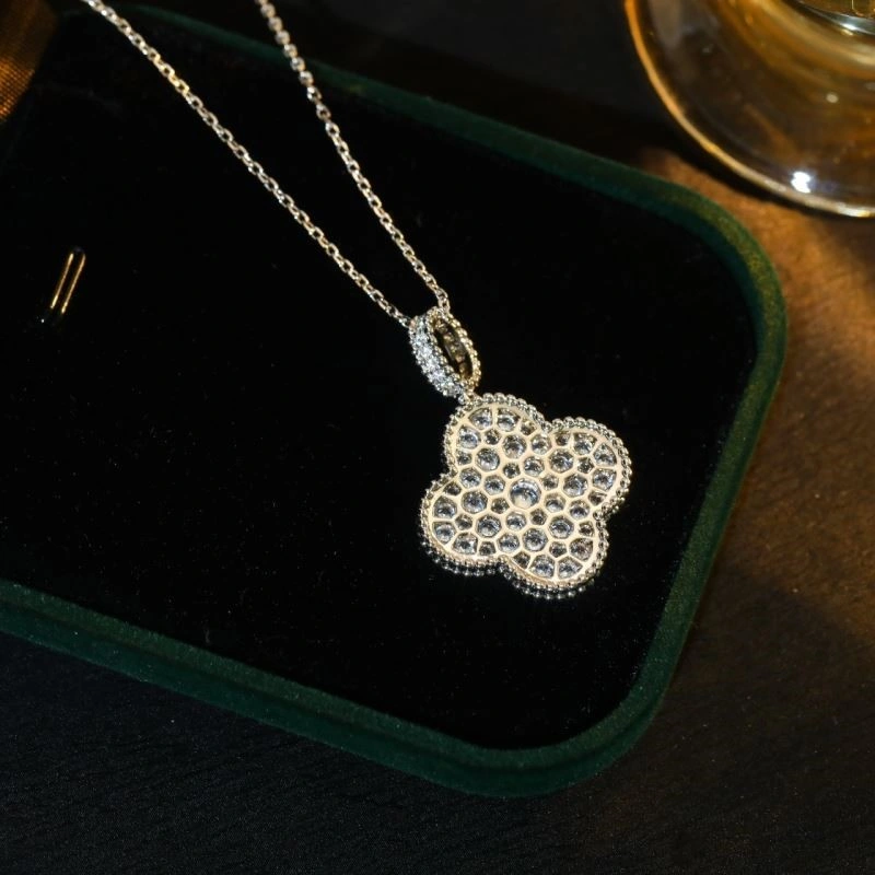 Vca Necklaces Comfortable 254181