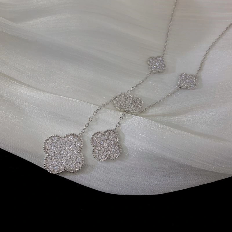 Vca Necklaces SmoothTexture 254178