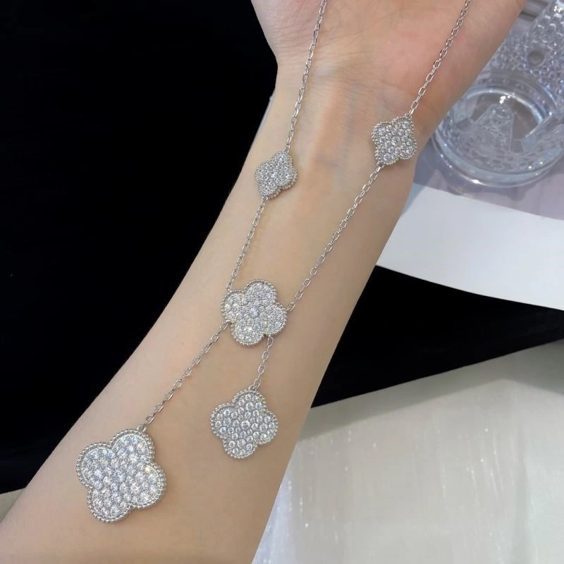 Vca Necklaces SmoothTexture 254178