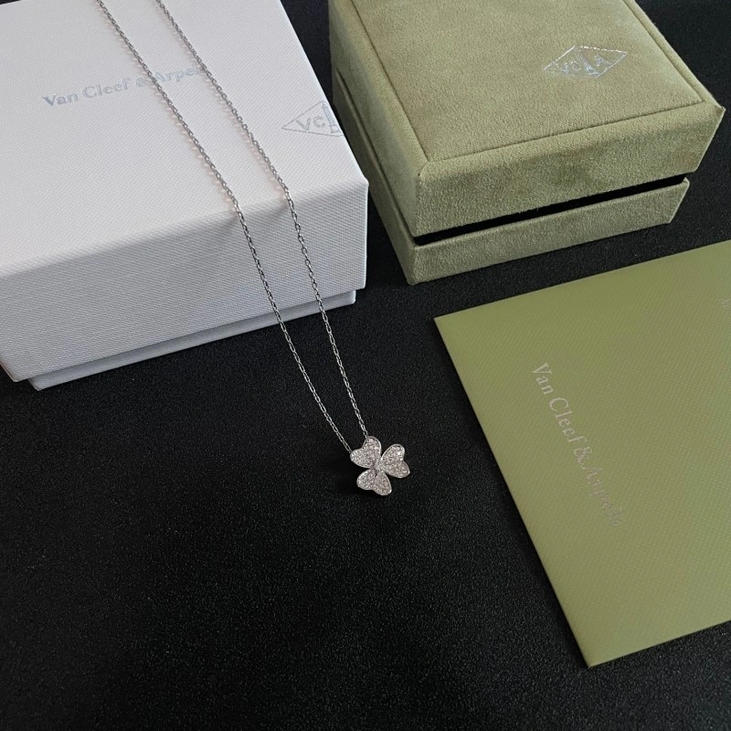 Vca Necklaces Stretchable 254187