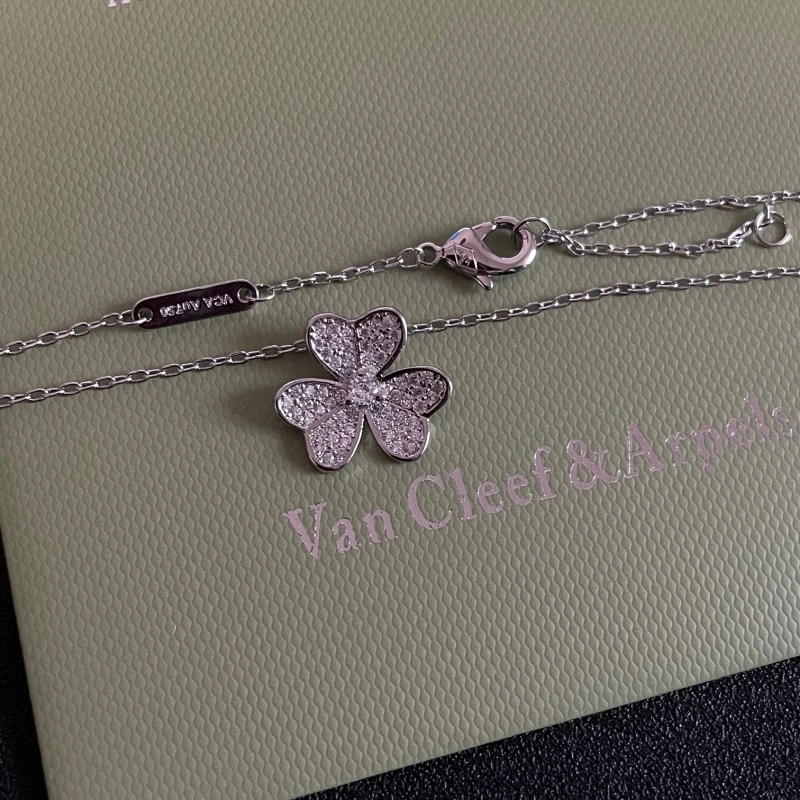 Vca Necklaces Stretchable 254187