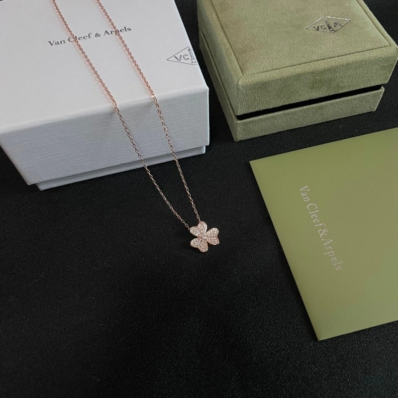 Vca Necklaces Sporty 254185