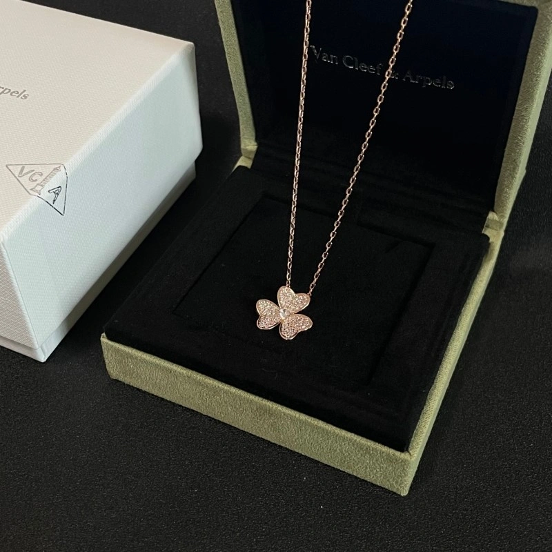 Vca Necklaces Sporty 254185