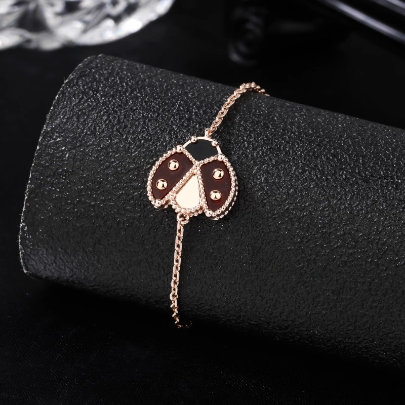 TechFriendly Vca Necklaces 254163