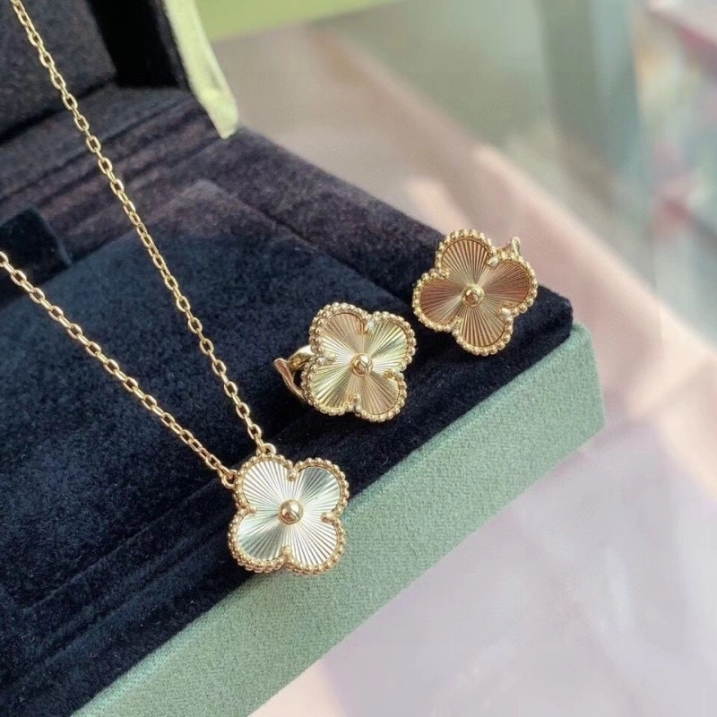 Stretchable Vca Necklaces 254168