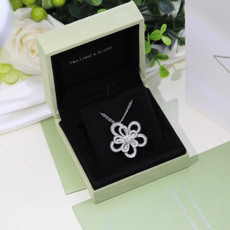 Vca Necklaces FlexibleFit 254066