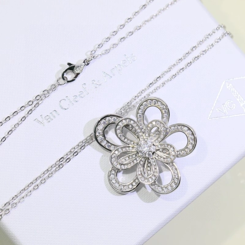 Vca Necklaces FlexibleFit 254066