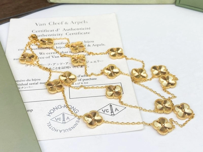 Vca Necklaces Cozy 254069