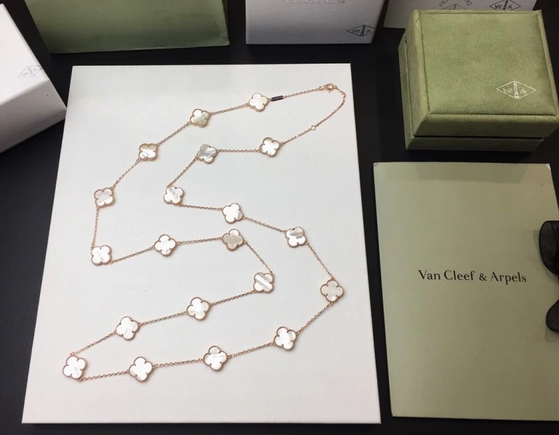 Lightweight Vca Necklaces 254064