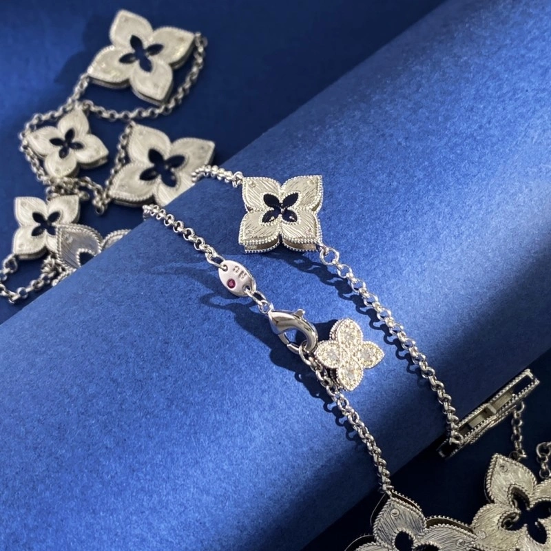 OnTrend Vca Necklaces 254060