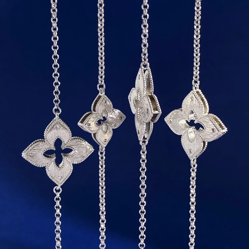 OnTrend Vca Necklaces 254060
