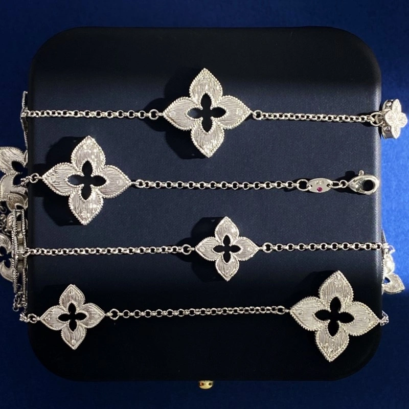 OnTrend Vca Necklaces 254060