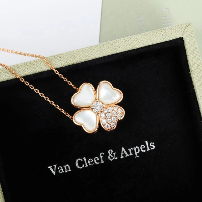 Vca Necklaces Unisex 254046