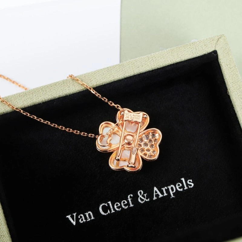 Vca Necklaces Unisex 254046