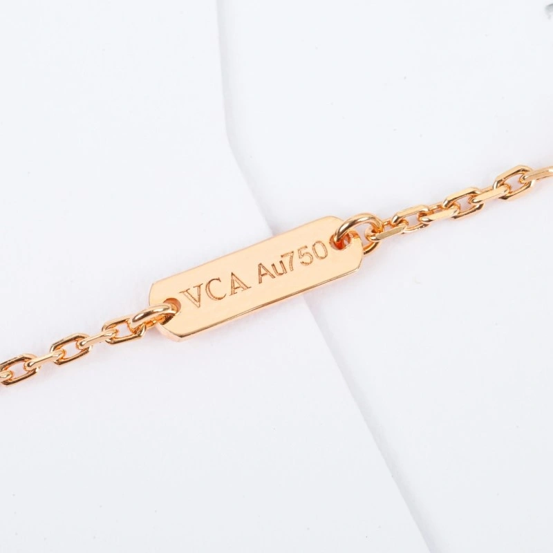 Vca Necklaces Unisex 254046