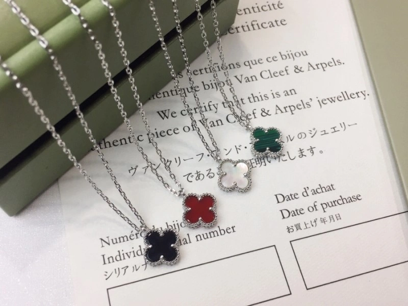 Vca Necklaces SportInspired 254047