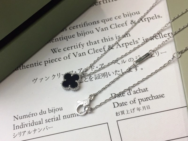 Vca Necklaces SportInspired 254047