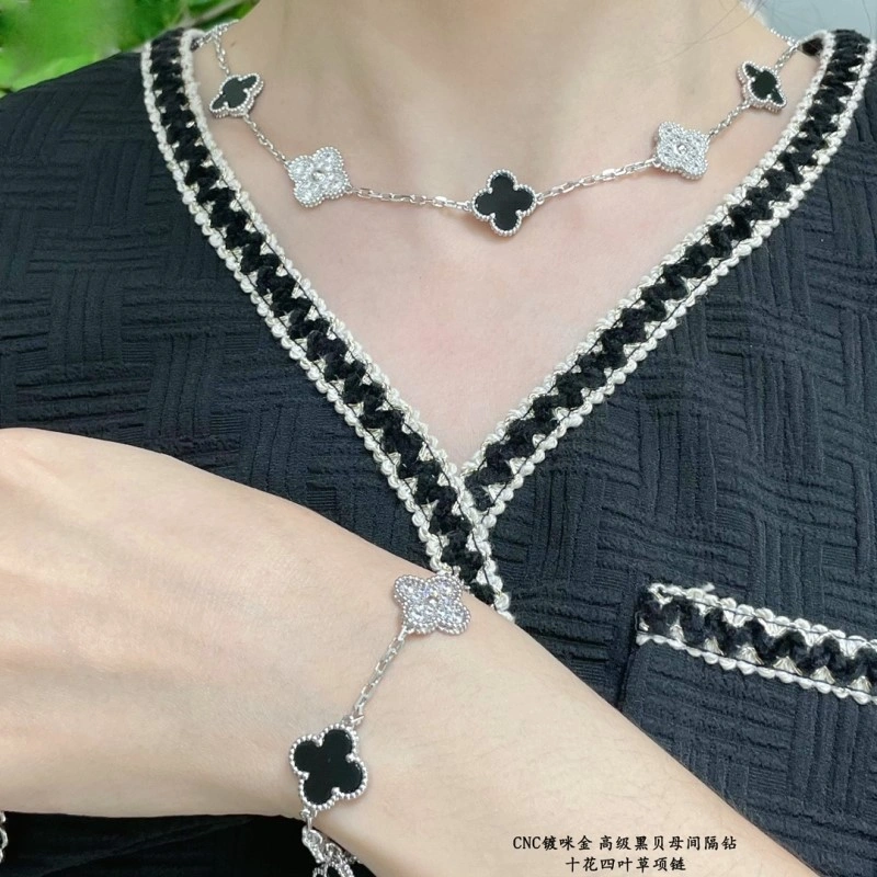Thermal Vca Necklaces 254038