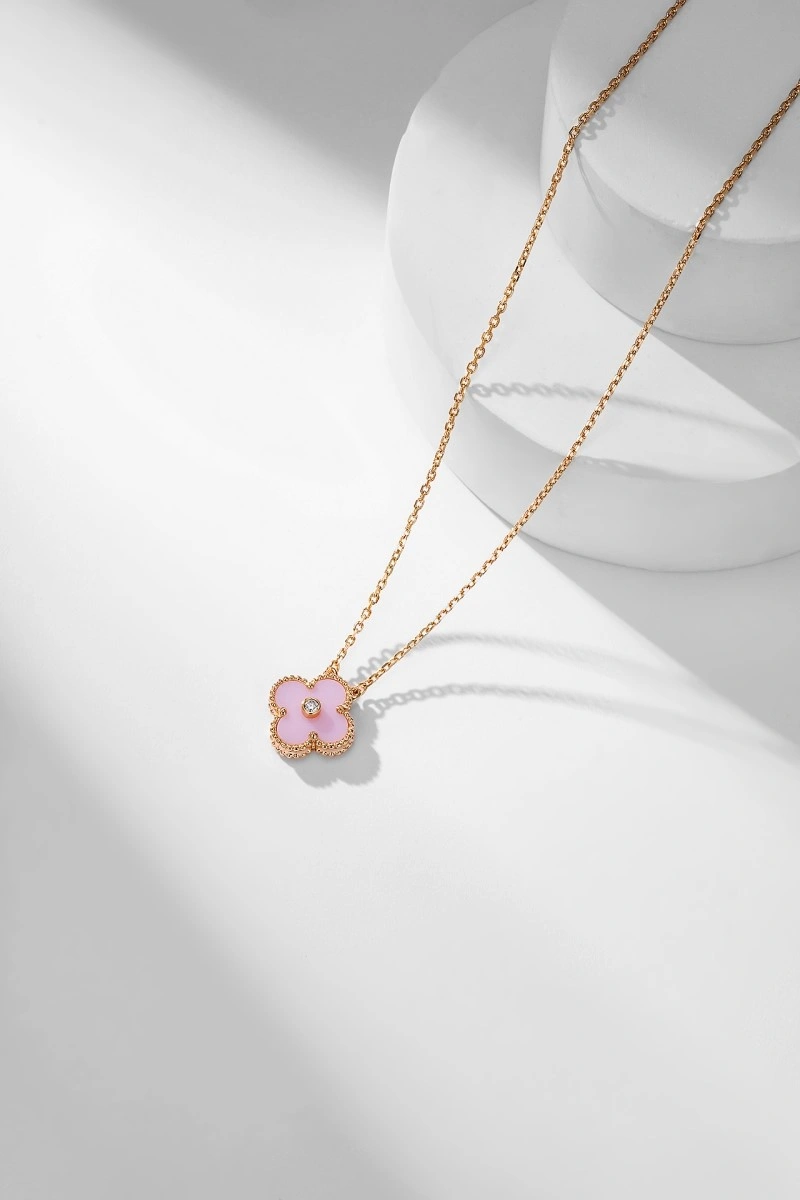 Unisex Vca Necklaces 254032