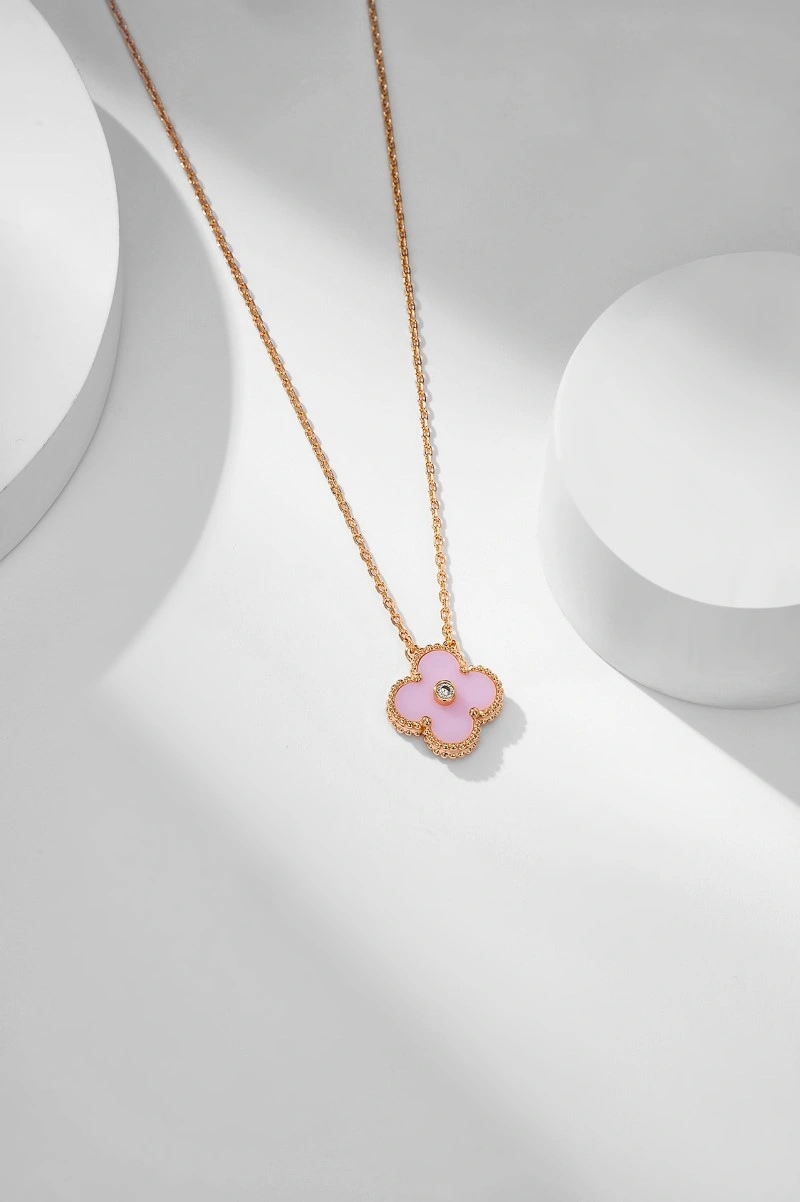 Unisex Vca Necklaces 254032