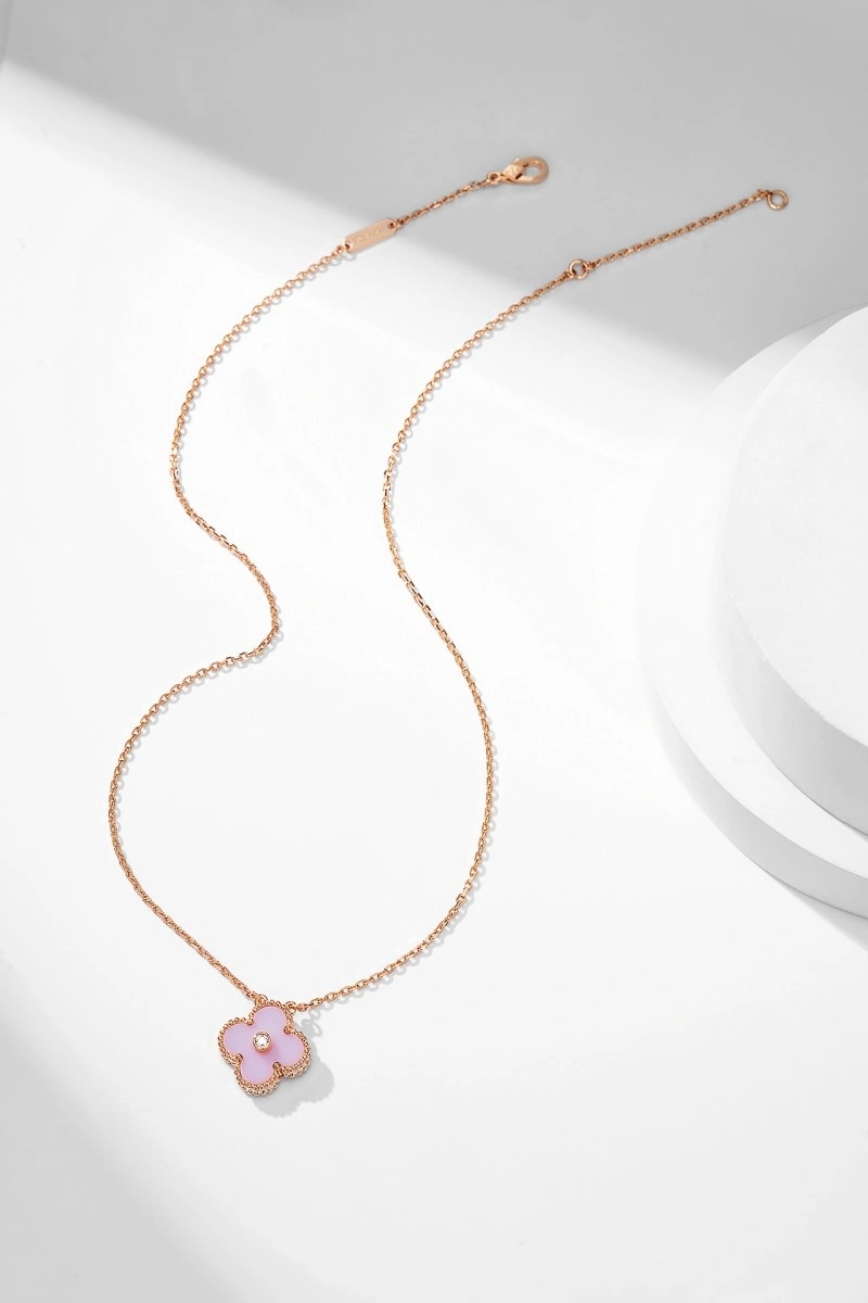 Unisex Vca Necklaces 254032
