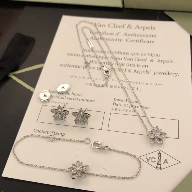 Vca Necklaces Resilient 254052