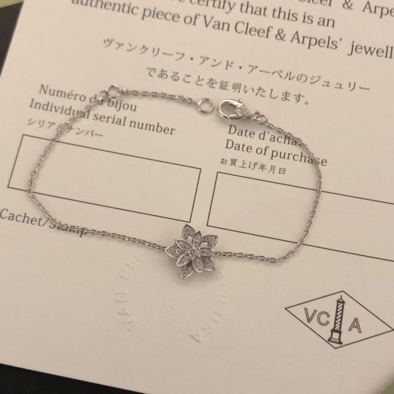 Vca Necklaces Resilient 254052