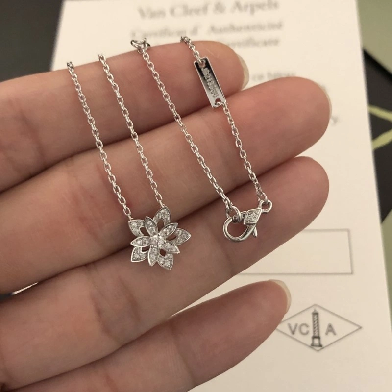 Vca Necklaces Resilient 254052