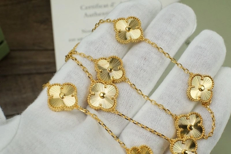 Functional Vca Necklaces 254048
