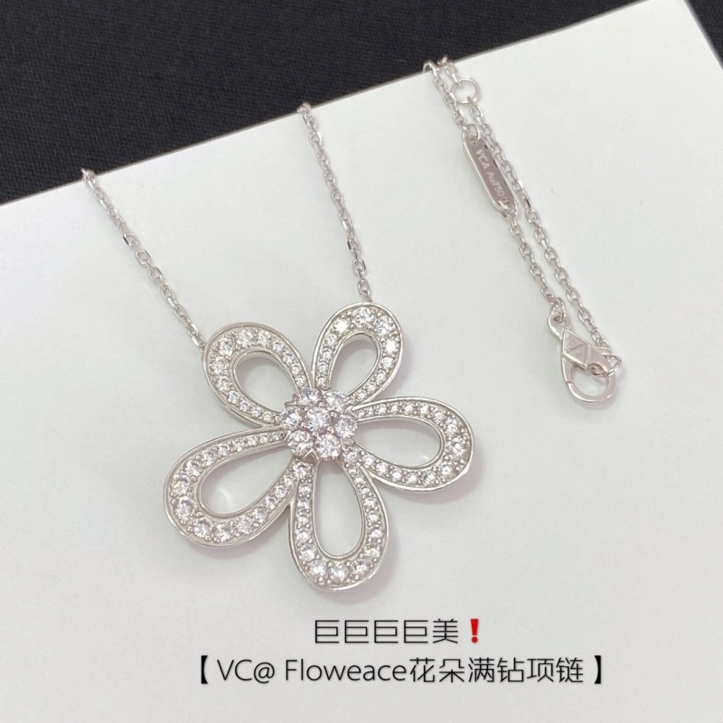 Vca Necklaces Bold 254028